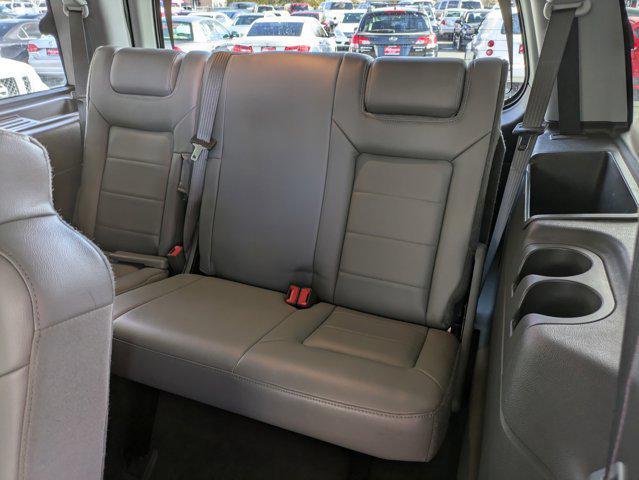 used 2005 Ford Expedition car, priced at $10,900