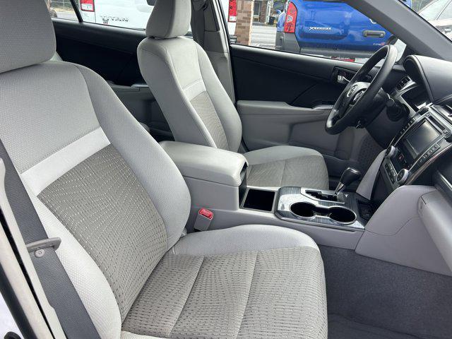 used 2014 Toyota Camry Hybrid car, priced at $14,900