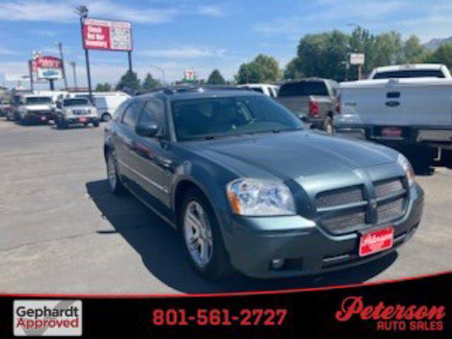 used 2005 Dodge Magnum car, priced at $13,900