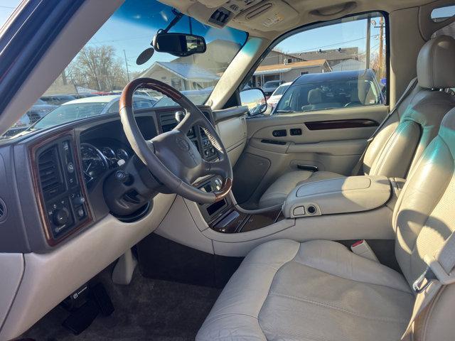 used 2002 Cadillac Escalade car, priced at $16,900