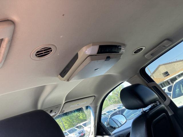 used 2010 GMC Yukon XL car, priced at $11,900