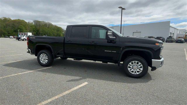 new 2025 Chevrolet Silverado 3500 car, priced at $57,445