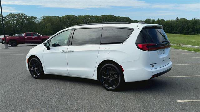used 2024 Chrysler Pacifica car, priced at $41,999