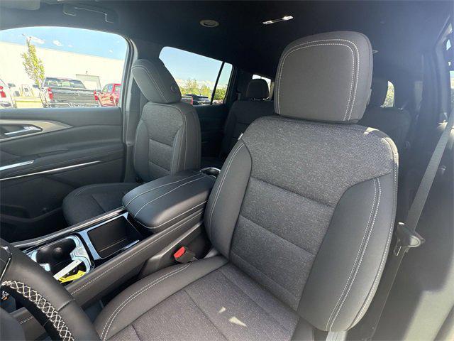 new 2026 Chevrolet Traverse car, priced at $45,905