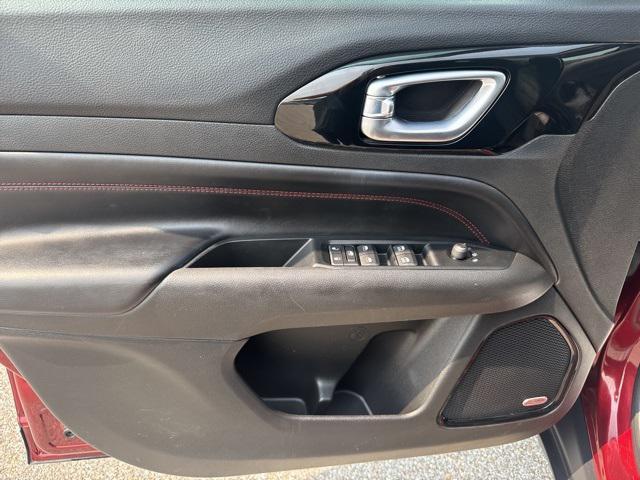 used 2022 Jeep Compass car, priced at $20,999