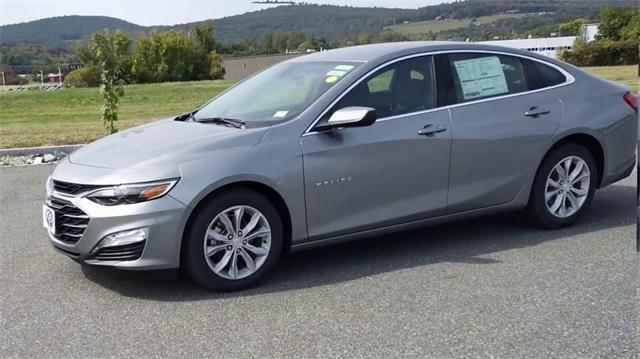 new 2025 Chevrolet Malibu car, priced at $27,570