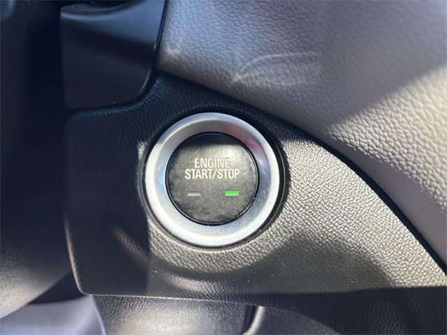 used 2022 Chevrolet Equinox car, priced at $18,999