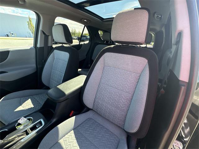 used 2022 Chevrolet Equinox car, priced at $18,999