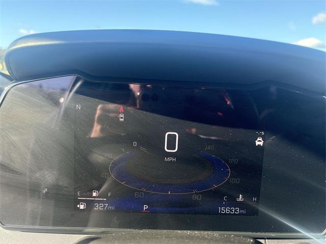 used 2025 Chevrolet Trax car, priced at $23,999