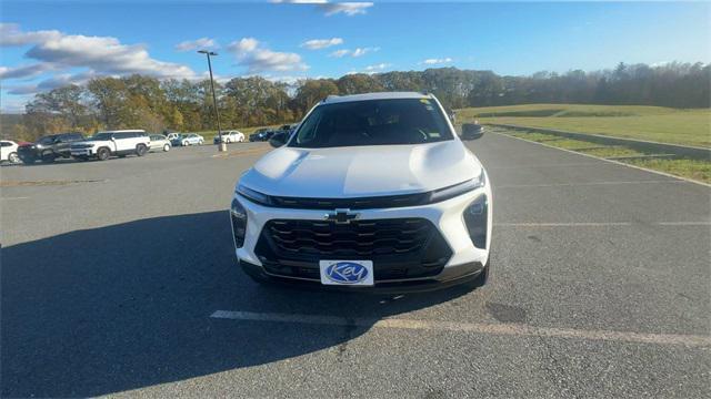 used 2025 Chevrolet Trax car, priced at $23,999