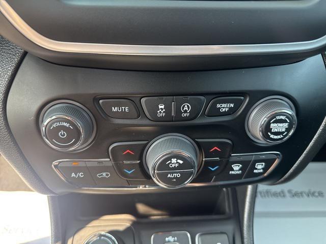 used 2023 Jeep Cherokee car, priced at $21,499