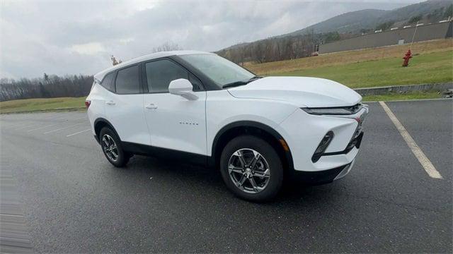 new 2025 Chevrolet Blazer car, priced at $34,190