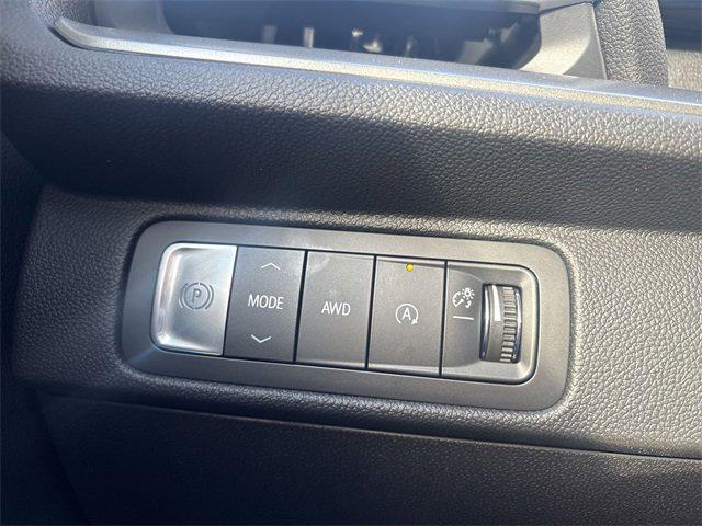 new 2026 Chevrolet Traverse car, priced at $44,620