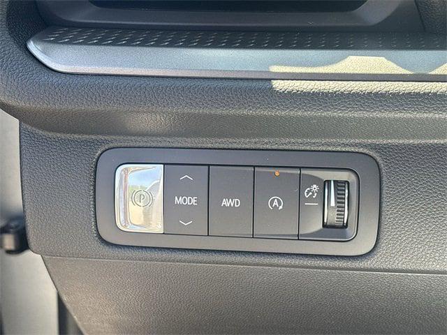 new 2025 Chevrolet Traverse car, priced at $44,990