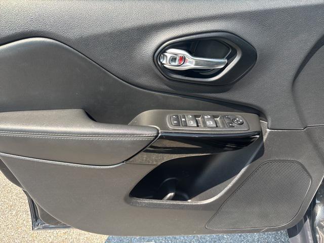 used 2023 Jeep Cherokee car, priced at $21,499