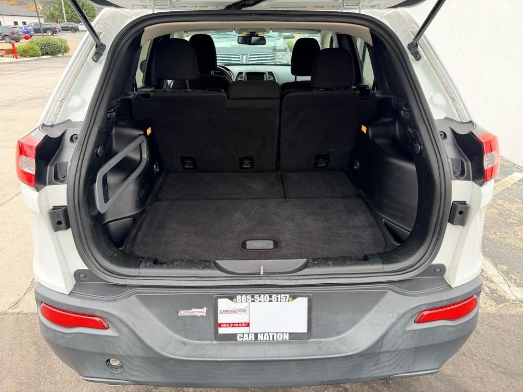 used 2017 Jeep Cherokee car, priced at $10,499