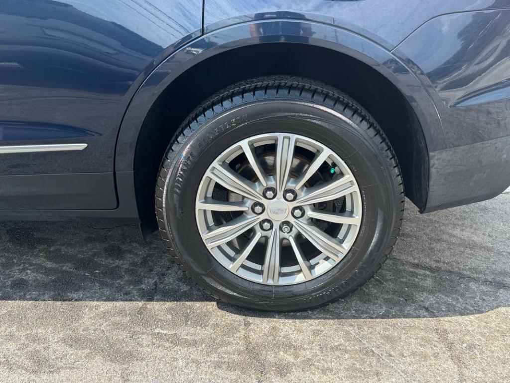 used 2017 Cadillac XT5 car, priced at $15,999