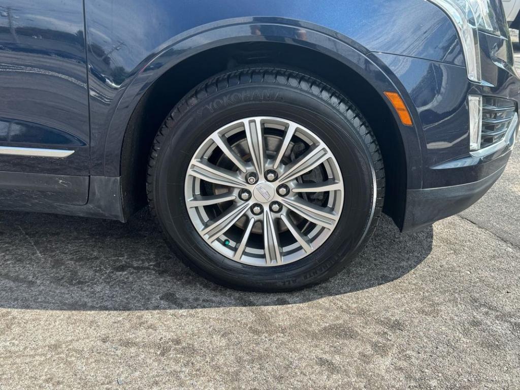 used 2017 Cadillac XT5 car, priced at $15,999