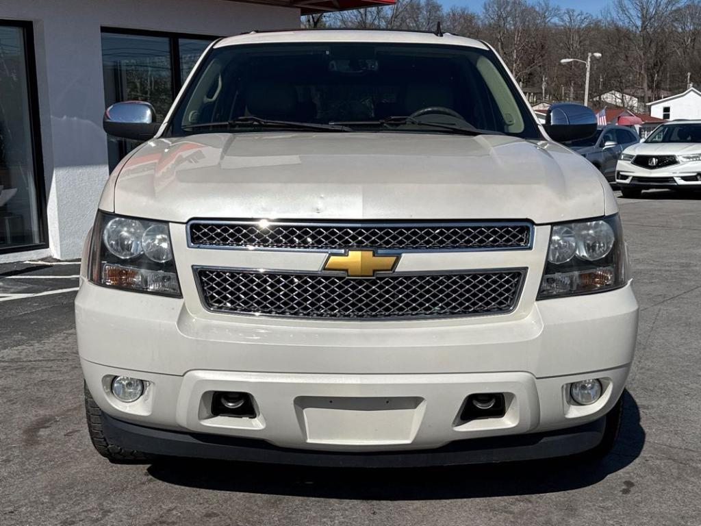 used 2012 Chevrolet Suburban car, priced at $11,999