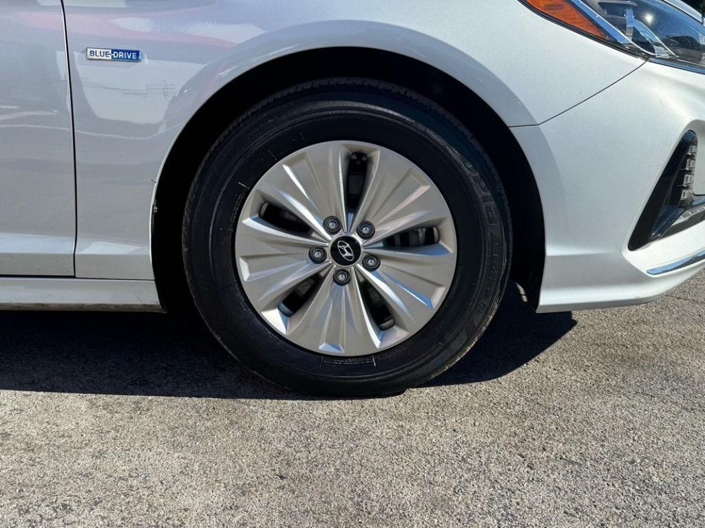 used 2018 Hyundai Sonata Hybrid car, priced at $9,999