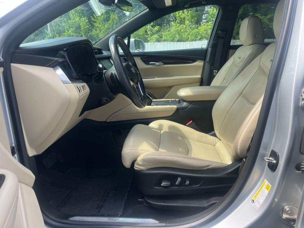 used 2017 Cadillac XT5 car, priced at $13,999