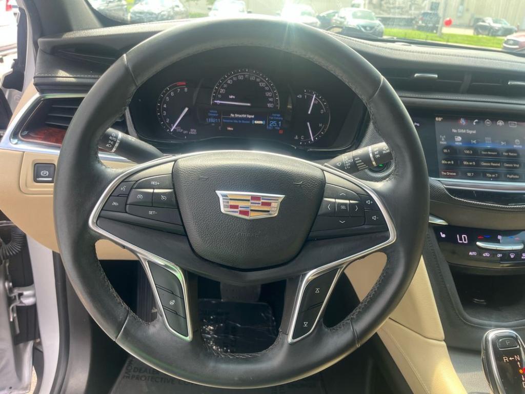 used 2017 Cadillac XT5 car, priced at $13,999