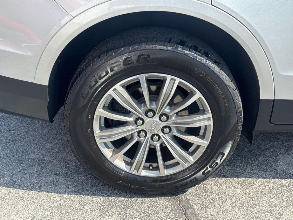 used 2017 Cadillac XT5 car, priced at $13,999