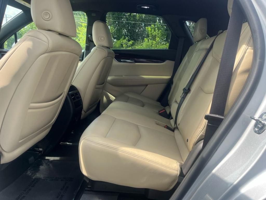 used 2017 Cadillac XT5 car, priced at $13,999