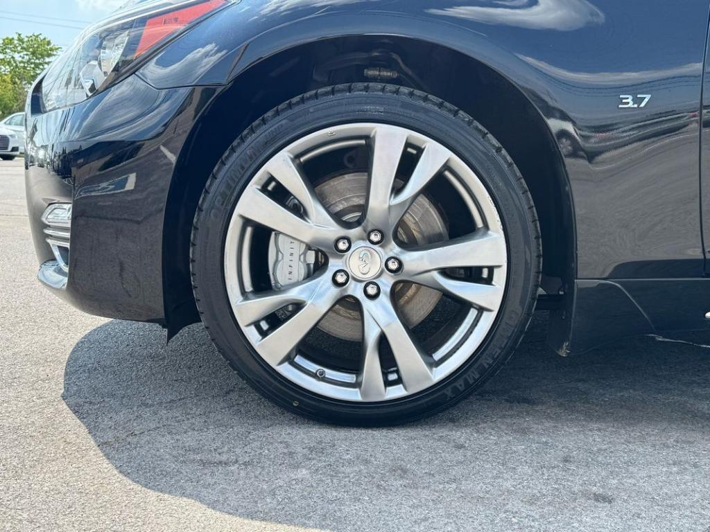 used 2016 INFINITI Q70L car, priced at $15,499