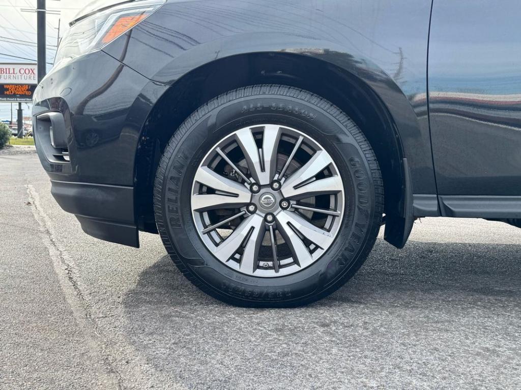 used 2017 Nissan Pathfinder car, priced at $10,999