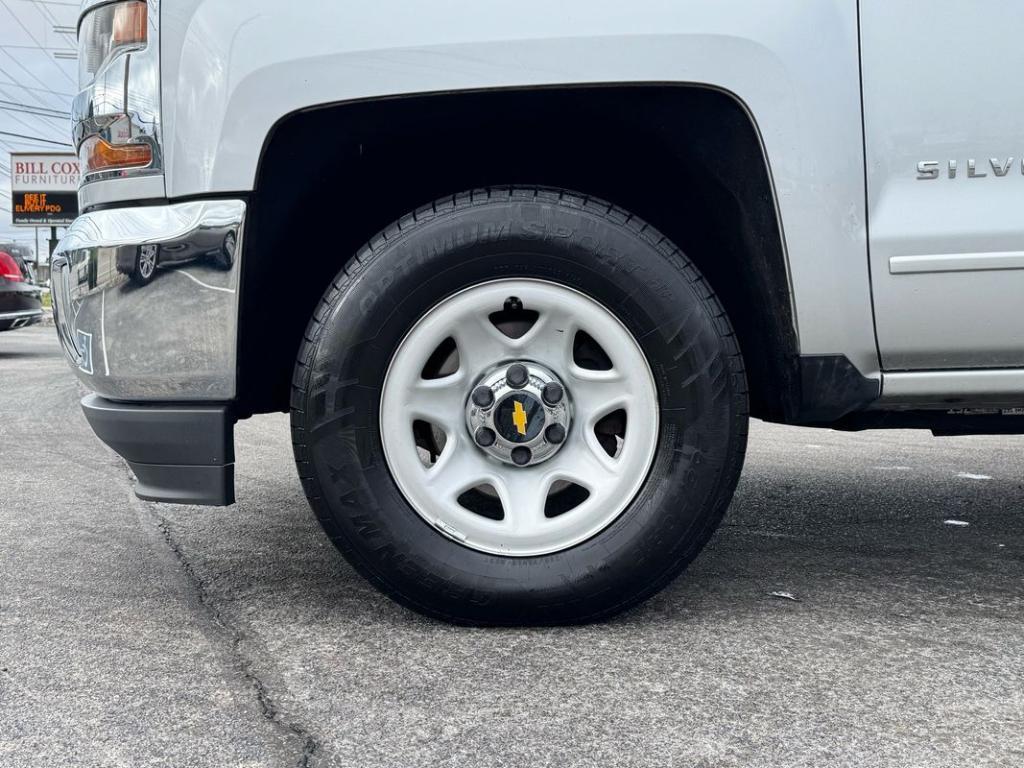 used 2018 Chevrolet Silverado 1500 car, priced at $18,999