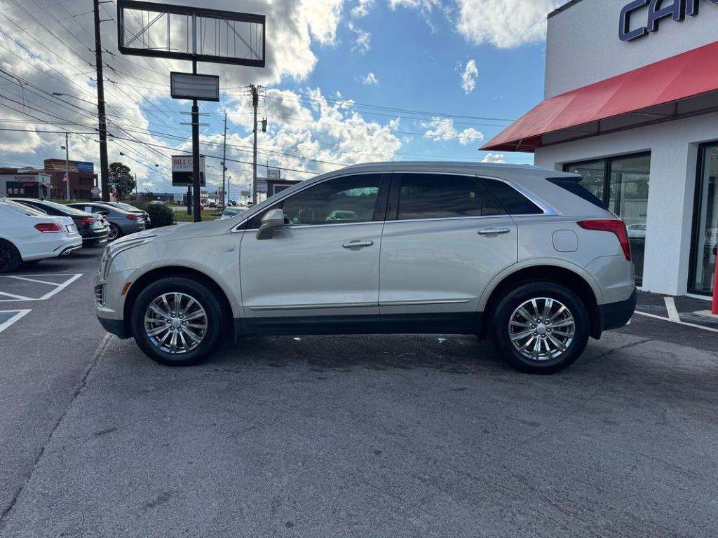 used 2017 Cadillac XT5 car, priced at $11,999