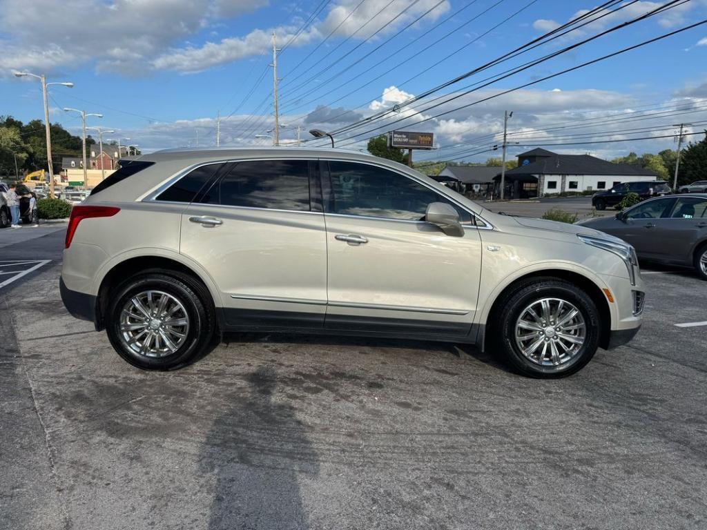 used 2017 Cadillac XT5 car, priced at $11,999