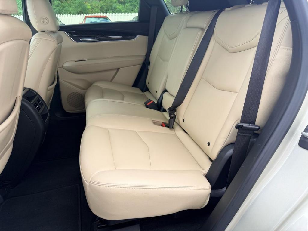 used 2017 Cadillac XT5 car, priced at $11,999