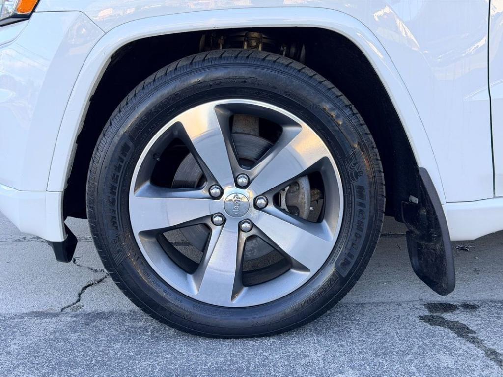 used 2016 Jeep Grand Cherokee car, priced at $12,999