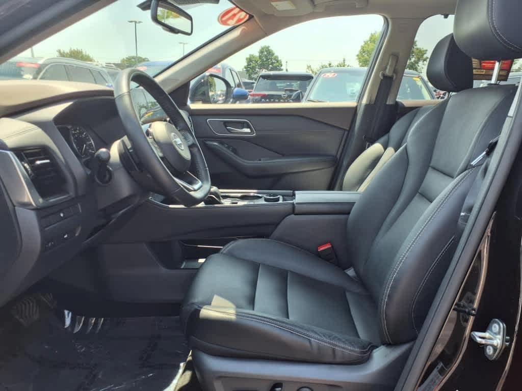 used 2021 Nissan Rogue car, priced at $20,998
