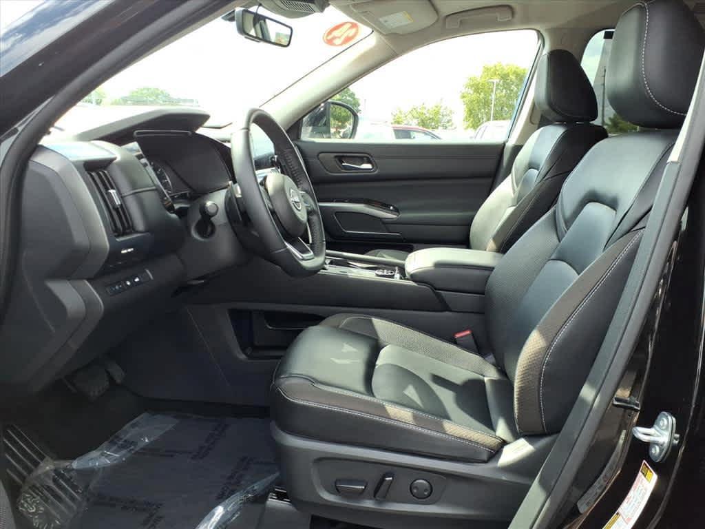 used 2024 Nissan Pathfinder car, priced at $38,796