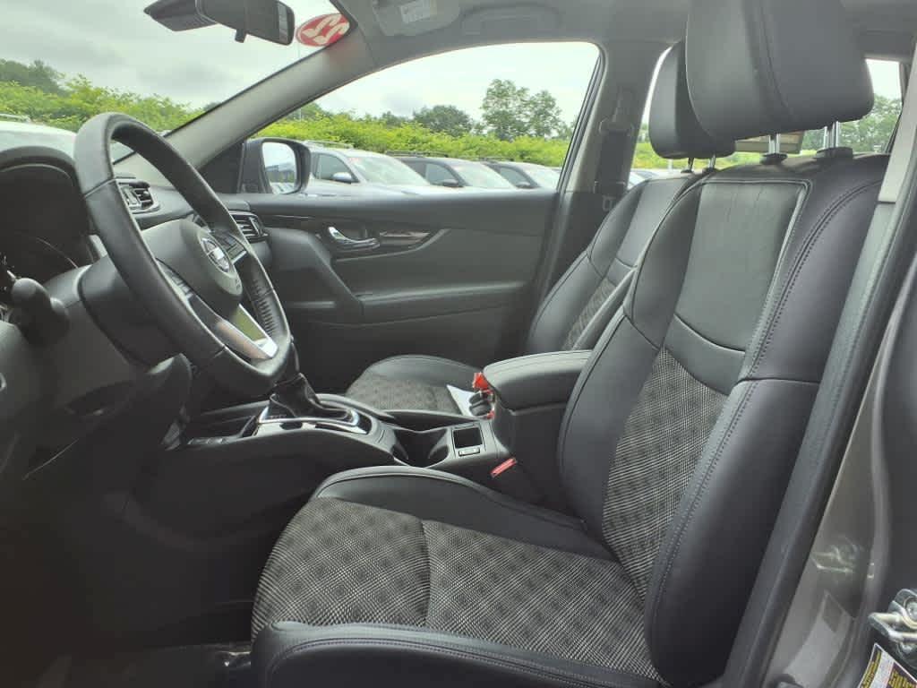used 2022 Nissan Rogue Sport car, priced at $25,558