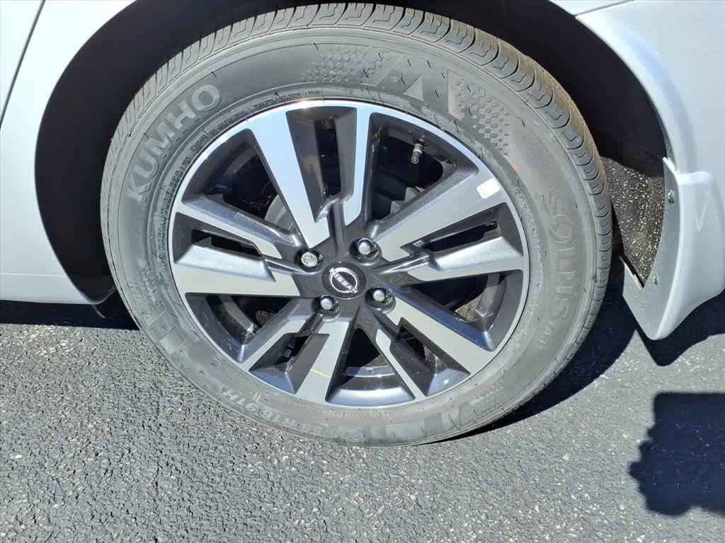 new 2025 Nissan Versa car, priced at $21,295