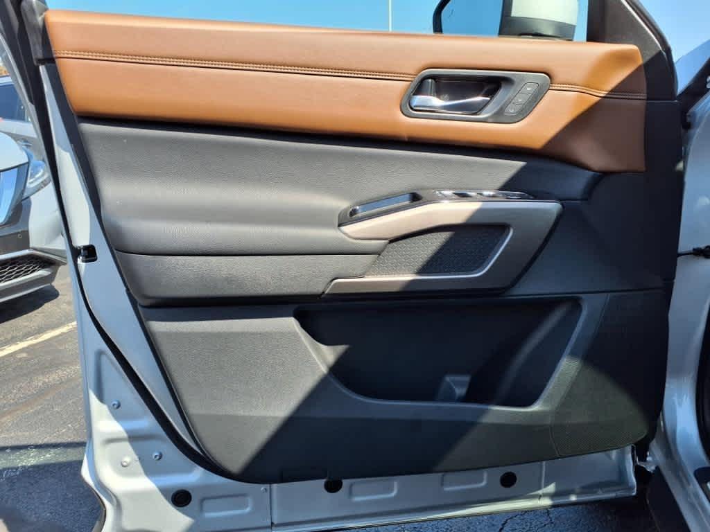 used 2023 Nissan Pathfinder car, priced at $41,698