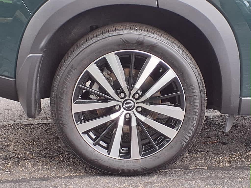 used 2024 Nissan Pathfinder car, priced at $46,576