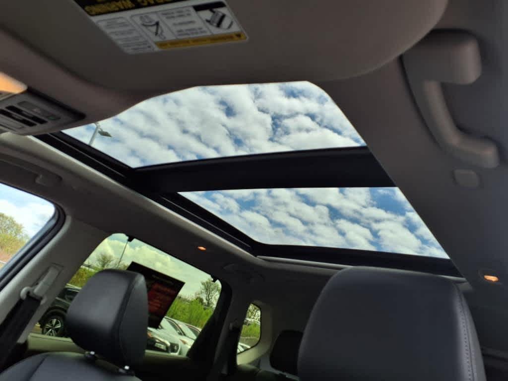 used 2023 Nissan Rogue car, priced at $31,908