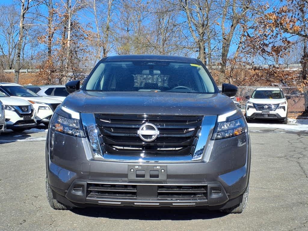 new 2025 Nissan Pathfinder car, priced at $39,510