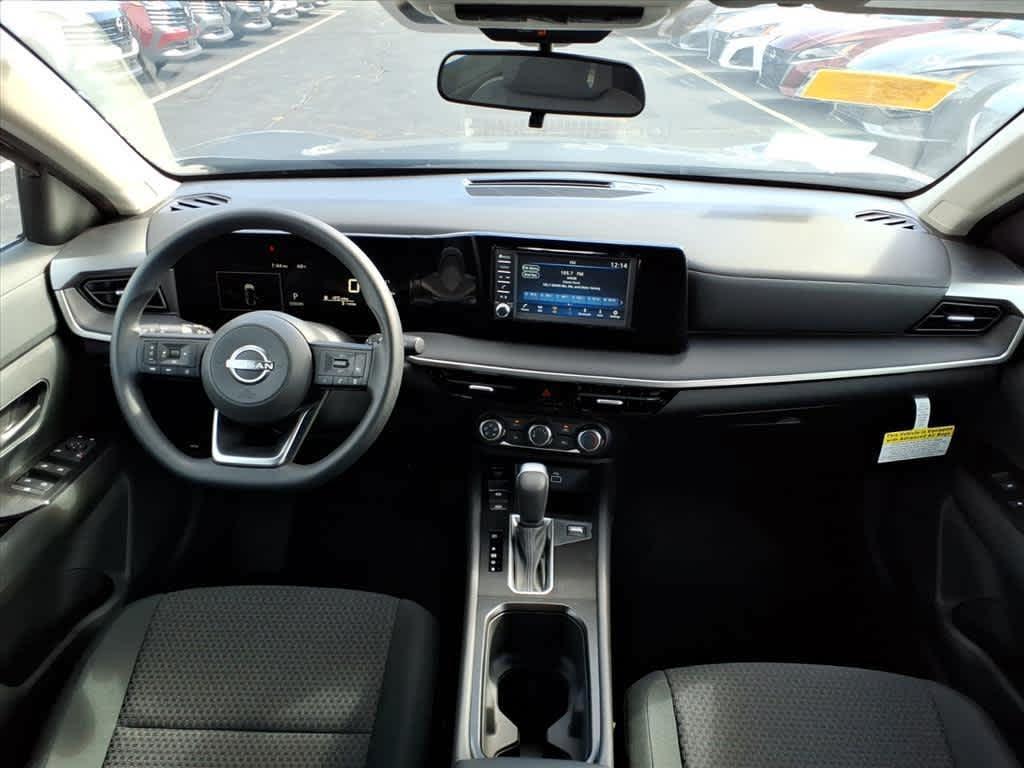 new 2025 Nissan Kicks car, priced at $23,660
