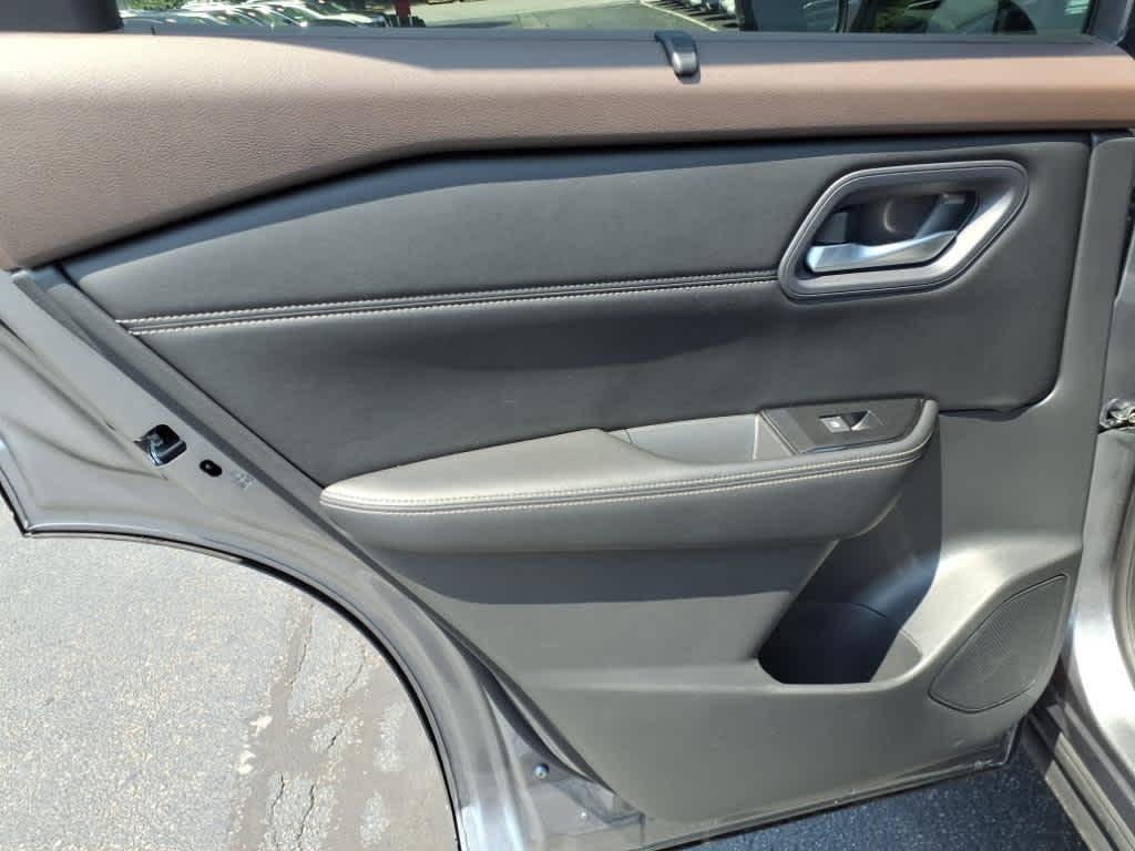 used 2023 Nissan Rogue car, priced at $26,547