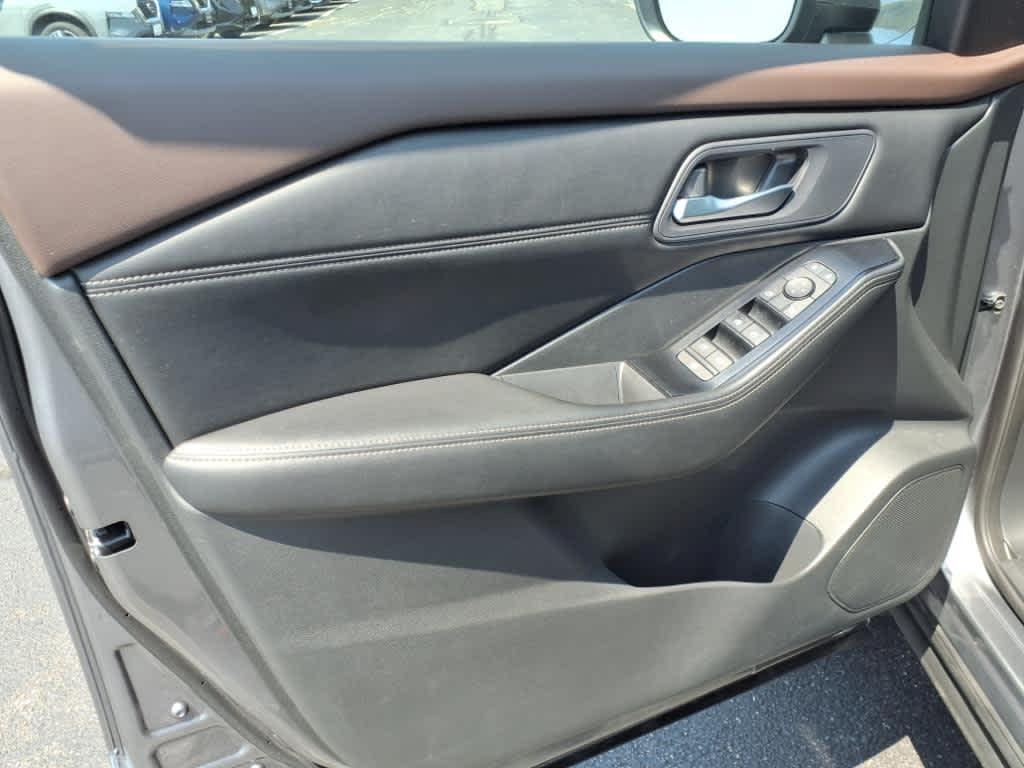 used 2023 Nissan Rogue car, priced at $26,547