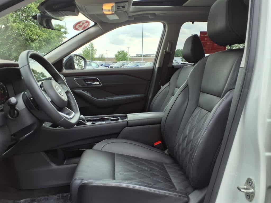 used 2023 Nissan Rogue car, priced at $33,595