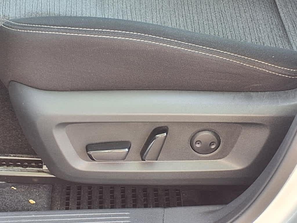 used 2022 Nissan Rogue car, priced at $24,997