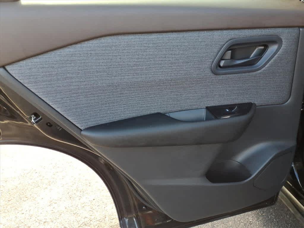 used 2023 Nissan Rogue car, priced at $23,986