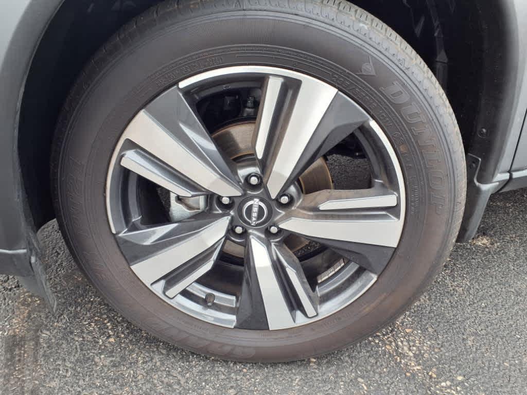 used 2024 Nissan Rogue car, priced at $34,586